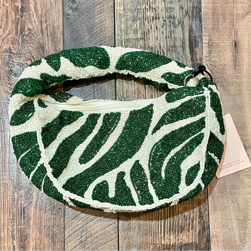 RARE Viral beaded bag in green